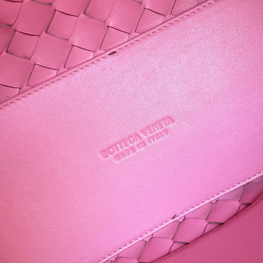 Bottega Veneta Medium Andiamo 32cm Pink Lambskin Bag