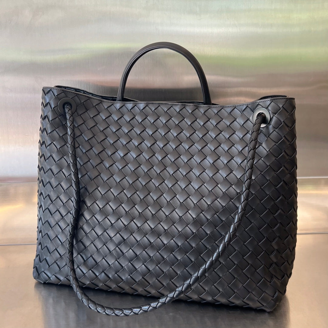 Bottega Veneta Large Andiamo 45cm Black Lambskin Bag