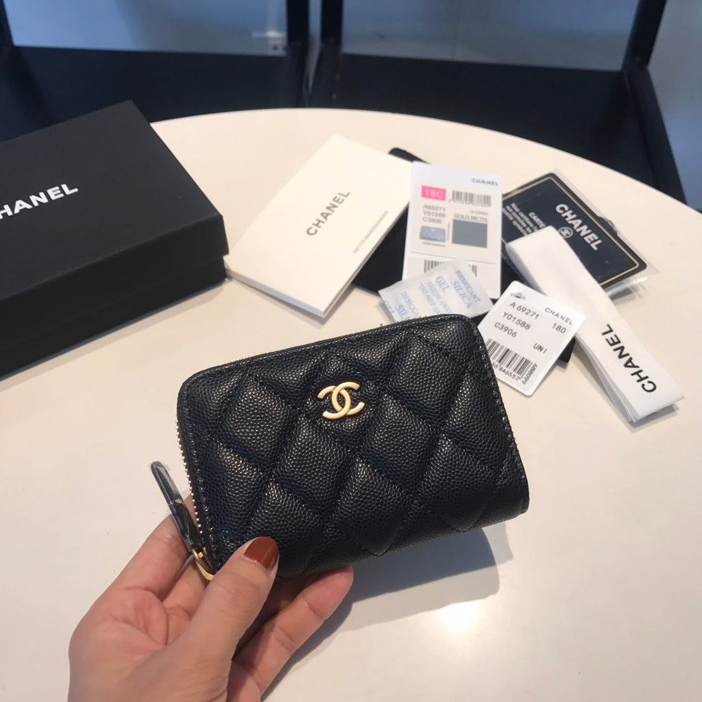 Chanel Zipped Coin Basic Purse 11 Black Calfskin Gold Icon