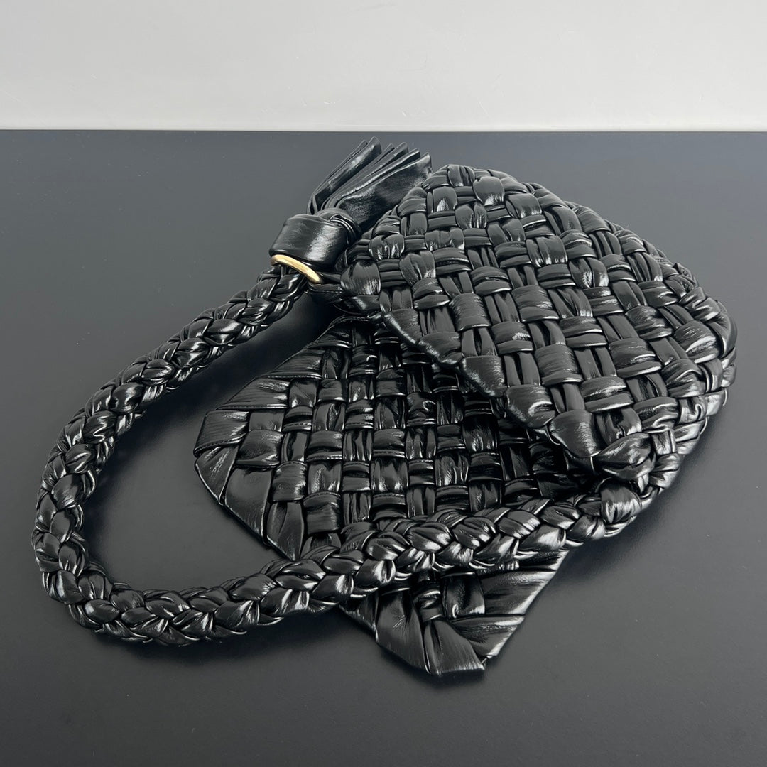Bottega Veneta Kalimero Città 25 in Black Calfskin Bag