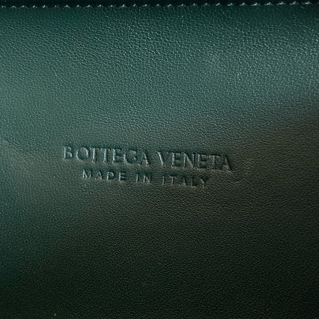 Bottega Veneta Bv Vetena Knot 19 Green Bag