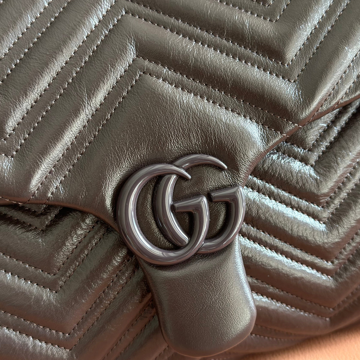 Gucci 26S Marmont Bag 37 in Dark Brown Calfskin