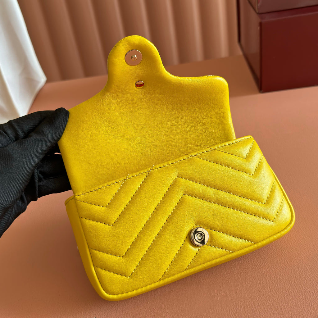 Gucci 26S Marmont Bag 16 in Yellow Lambskin