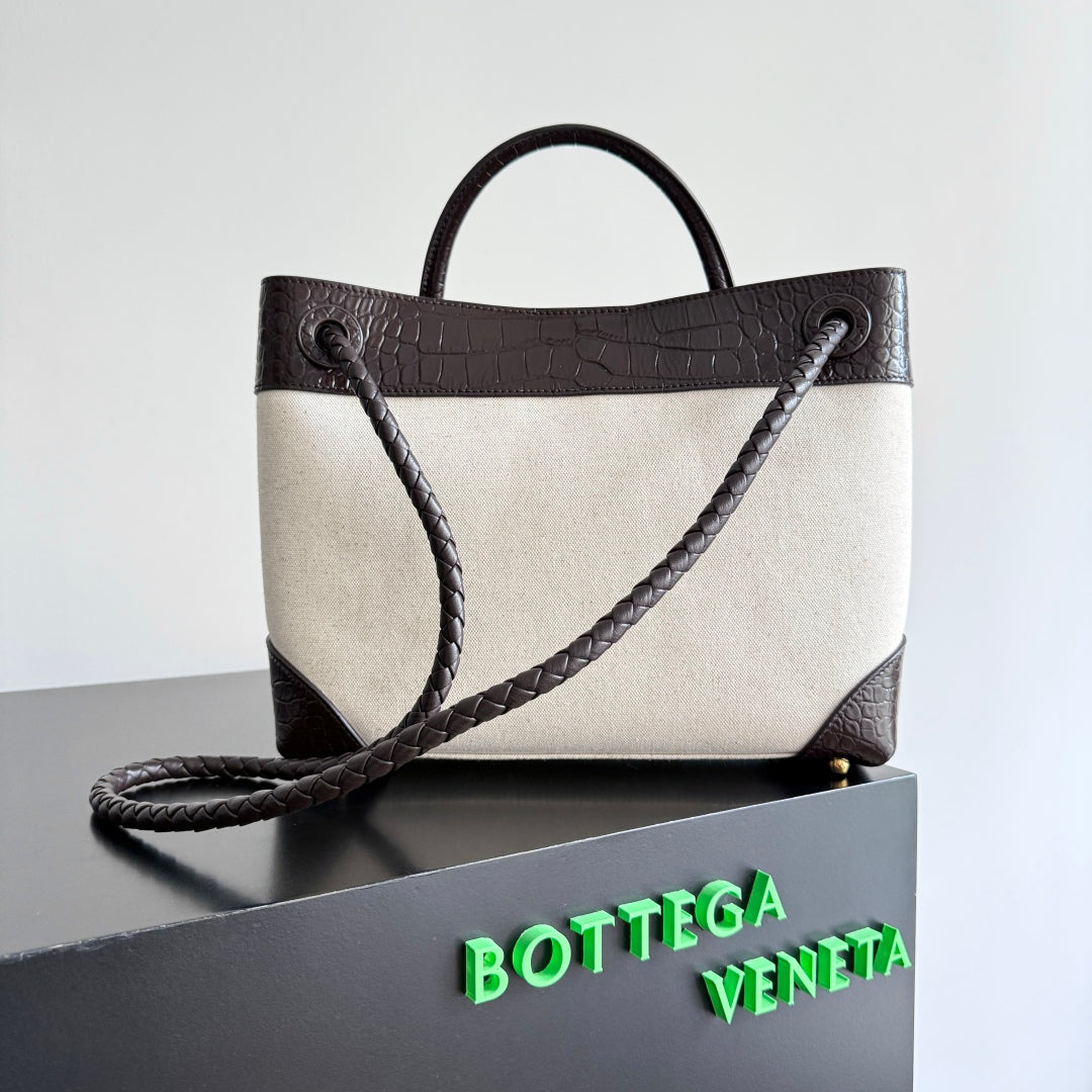 Bottega Veneta 25S Medium Andiamo 32 in Ivory Dark Brown Calfskin and Canvas Bag