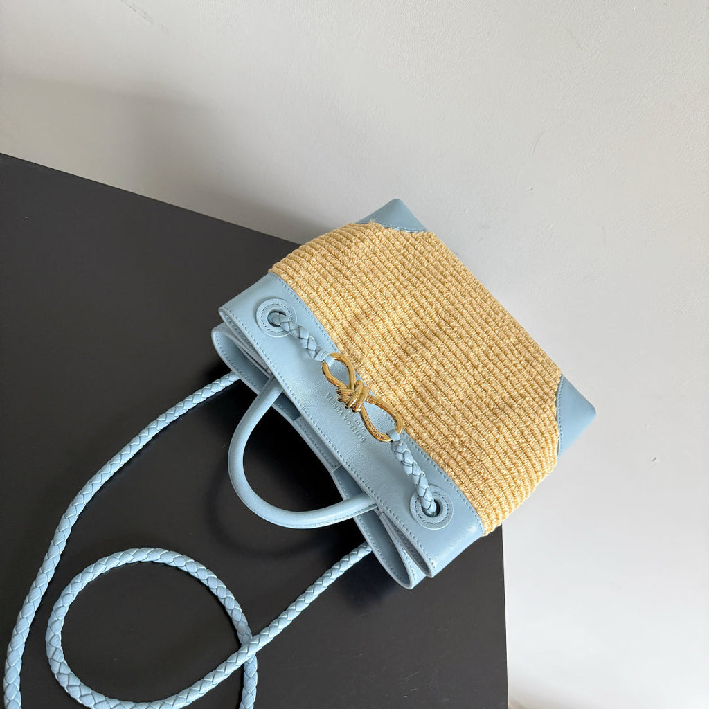 Bottega Veneta 25S Small Andiamo 25 in Light Blue Calfskin and Raffia Bag