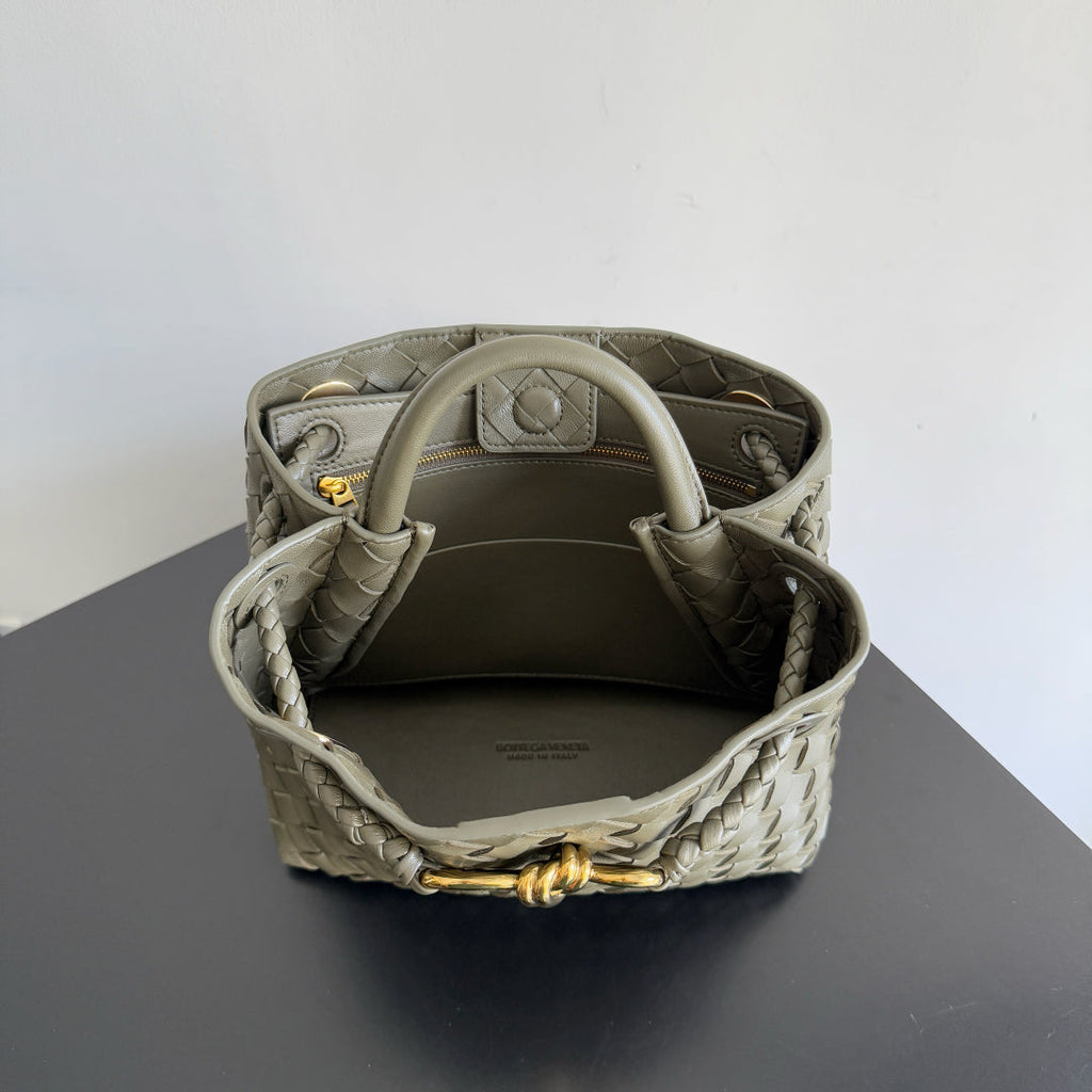 Bottega Veneta 25S Andiamo 25 in Olive Green Calfskin Gold Hardware Bag