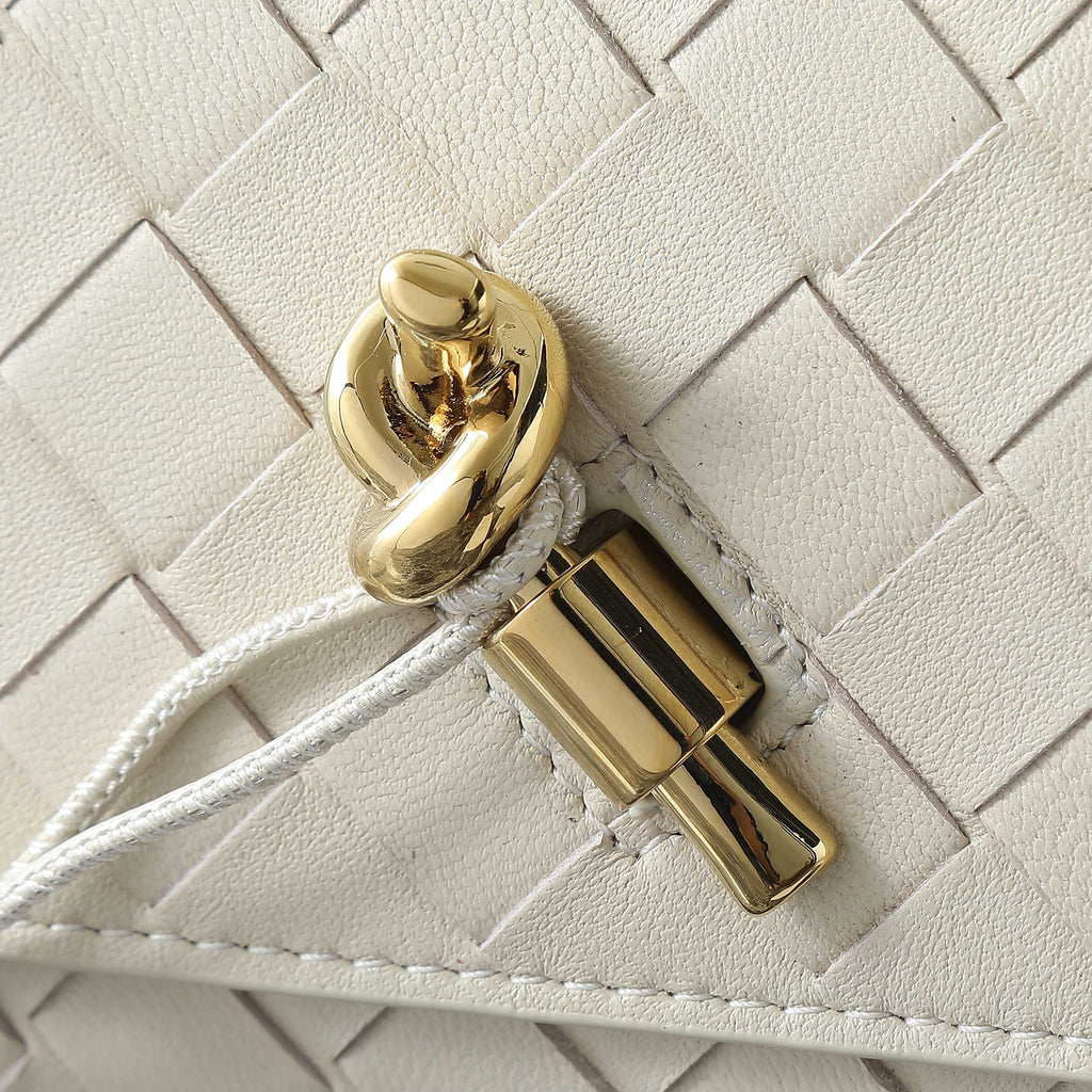 Bottega Veneta 25S Andiamo Pouch 19 in Ivory Calfskin Gold Hardware