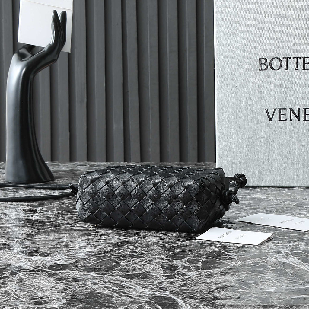 Bottega Veneta Bv Mini Loop 17cm Black Calfskin Bag