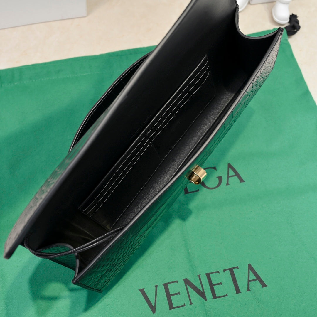 Bottega Veneta Long Clutch Andiamo 31 Black Crocodile Calfskin Ghw