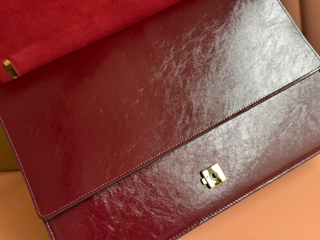Gucci Dionysus Lagre Shoulder Bag 42 in Rosso Ancora Red Glossy Lambskin