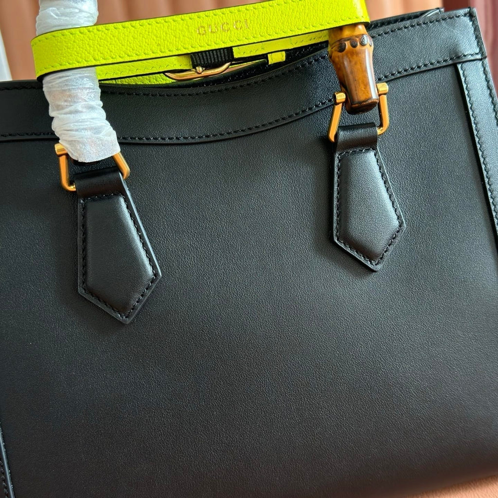 Gucci 26S Diana Tote Bag 27 in Black Calfskin