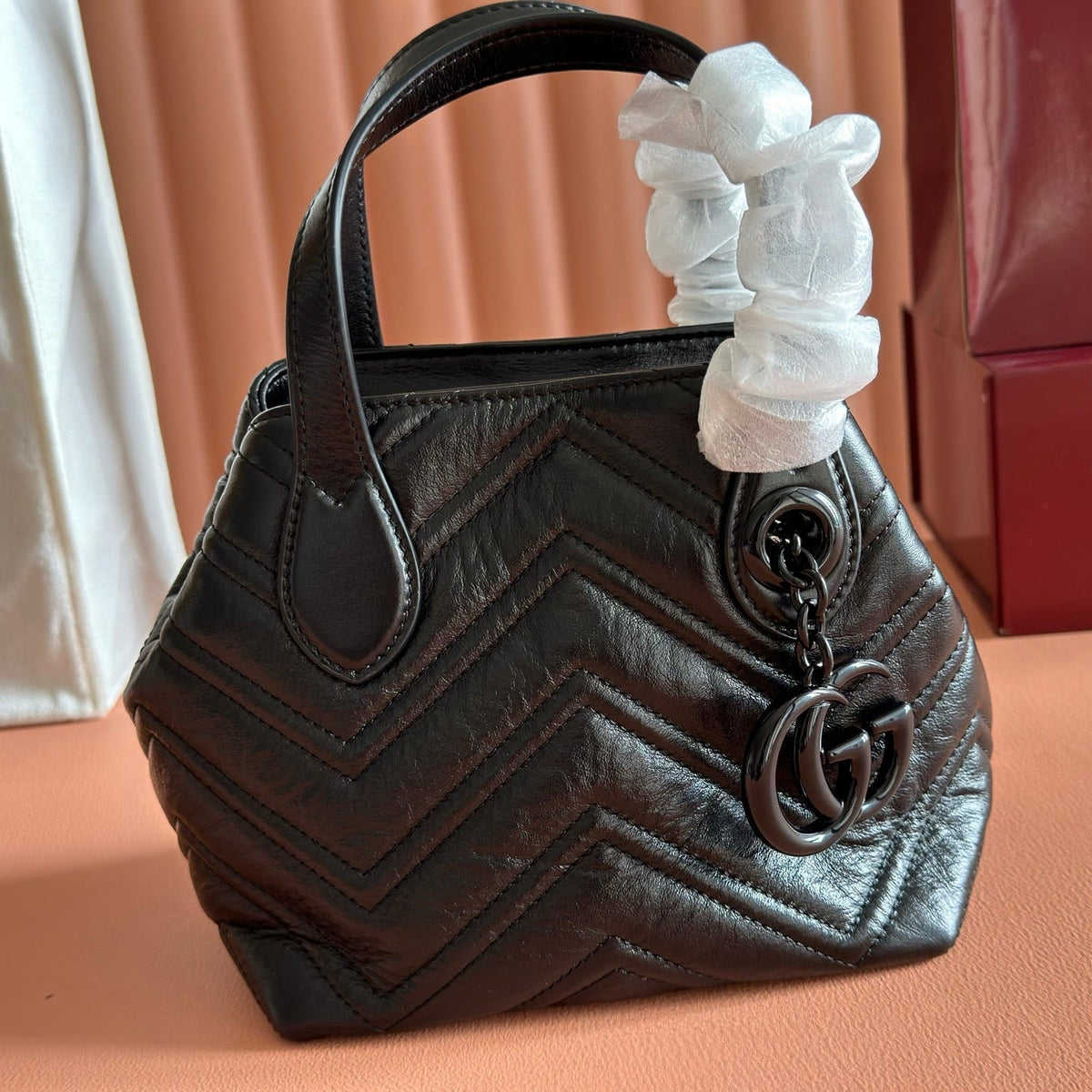 Gucci 26S Marmont Tote Bag 17 in Black Calfskin