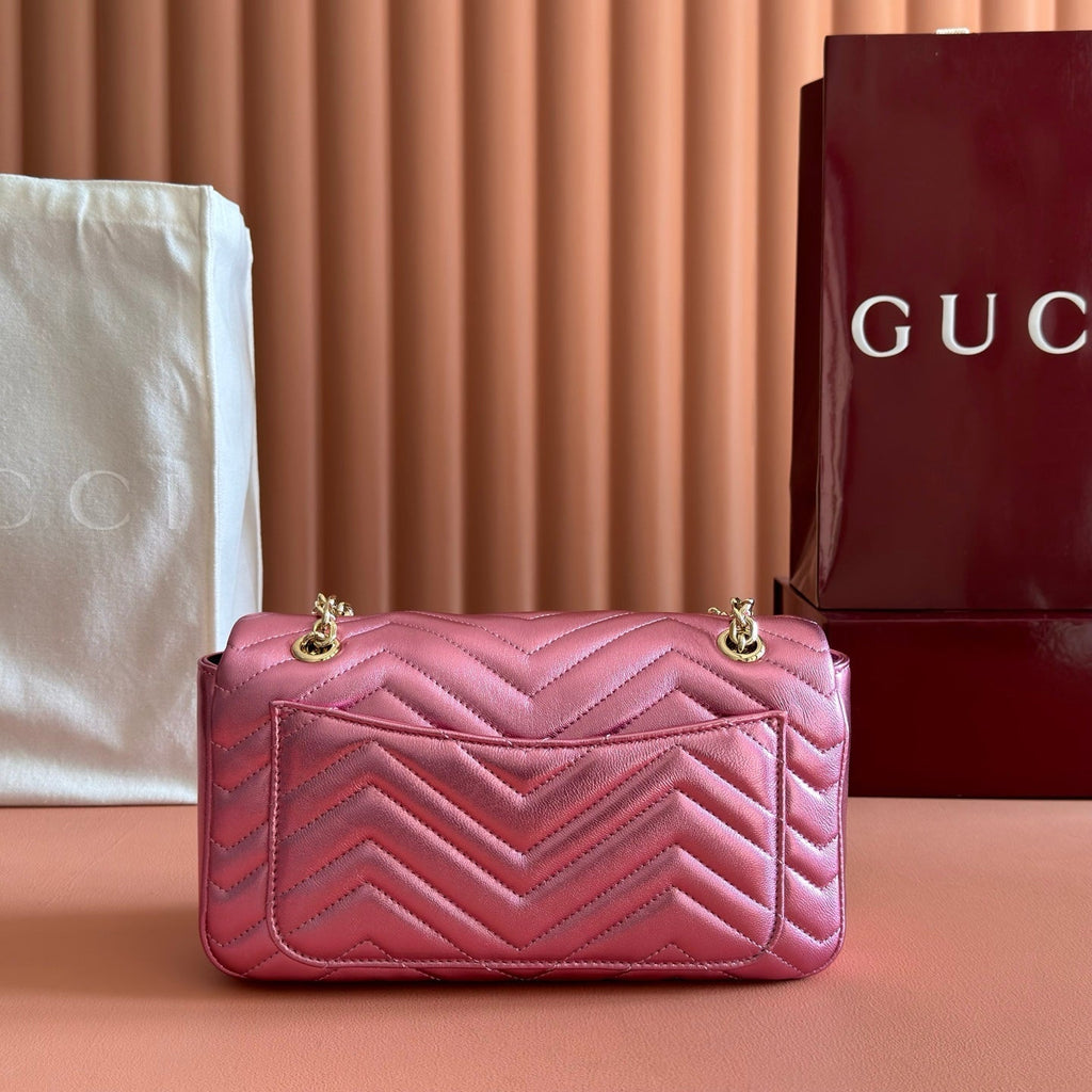 Gucci 26S Marmont Bag 26 in Metallic Pink Lambskin