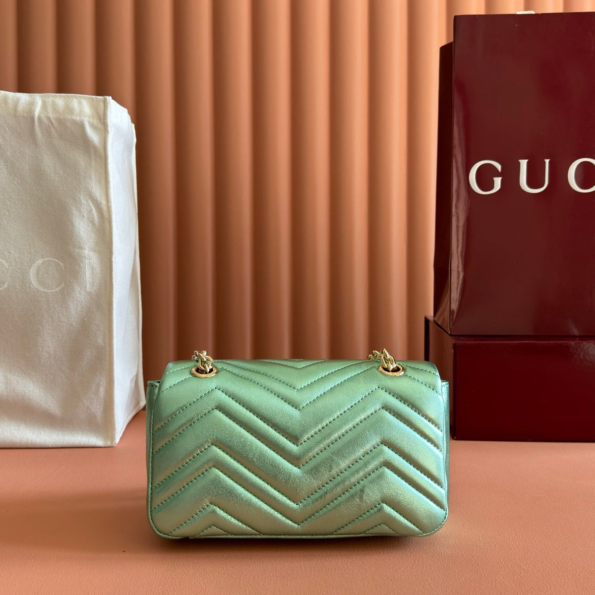 Gucci 26S Marmont Bag 22 in Metallic Pale Green Lambskin