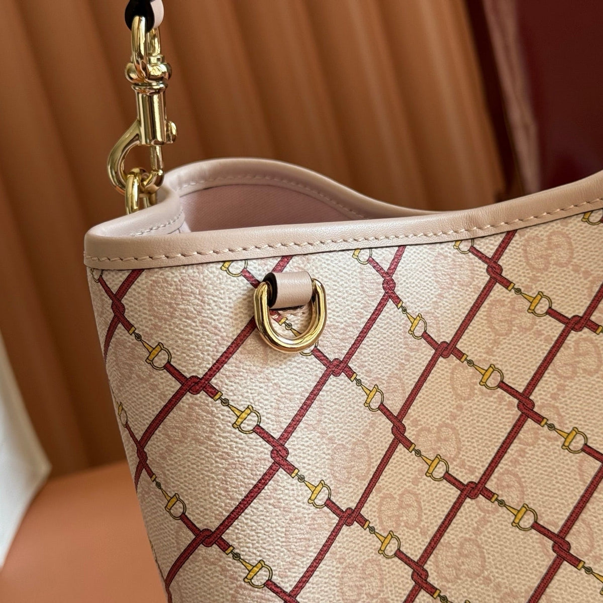 Gucci 26S Emblem Bucket Bag 25 in Light Pink Coated Fabric