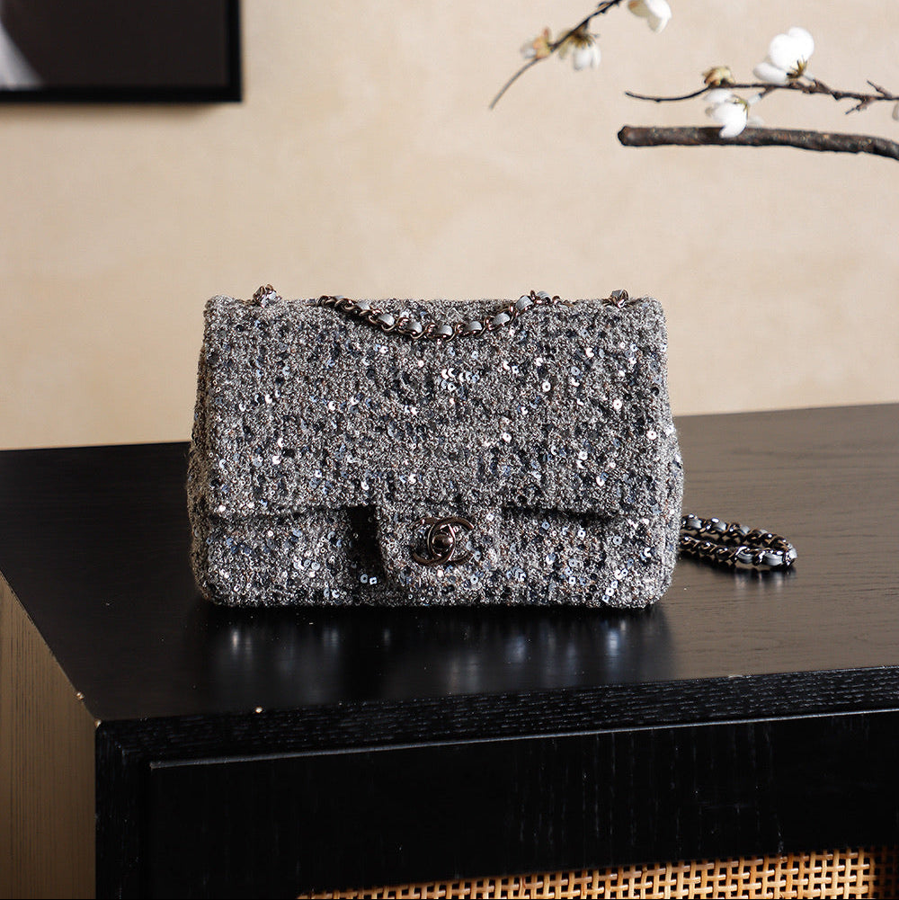 Chanel 25S Flap Bag 21 cm in Dark Grey Sequined Tweed