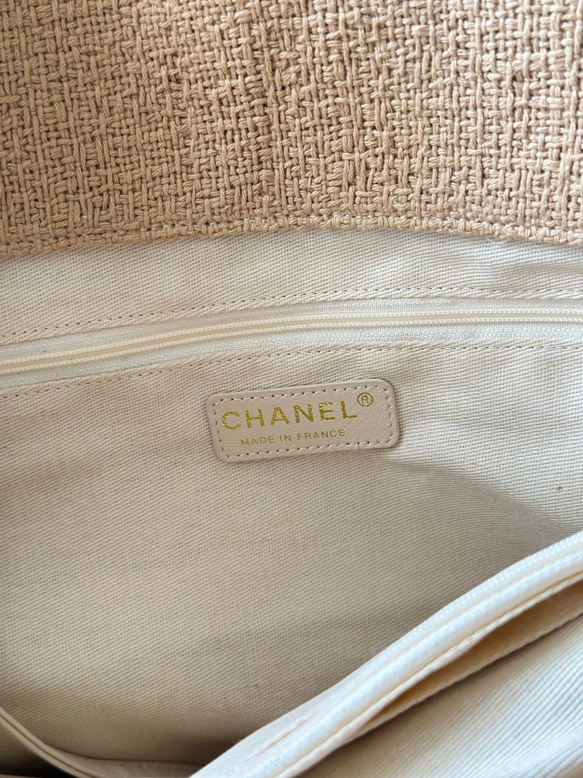 Chanel 25S Tote Bag 48 in Beige Fabric