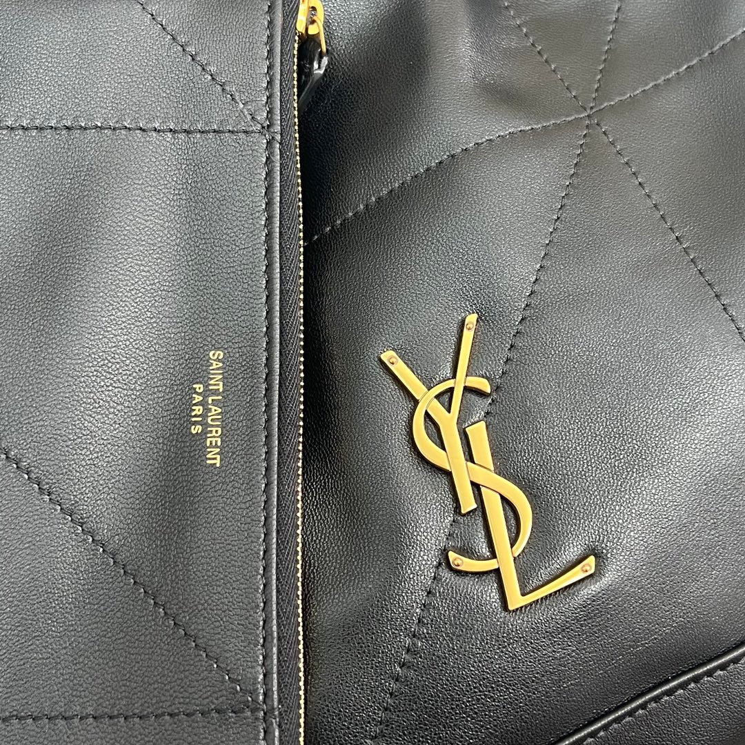 Saint Laurent Jamie Pochon 38 in Black Lambskin Gold Hardware Bag