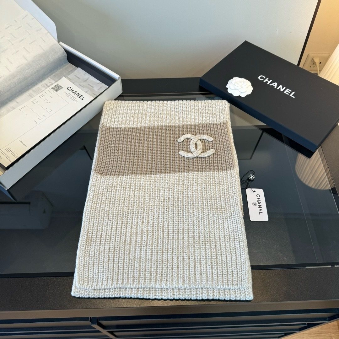 Chanel Two-Tone Knit Scarf — front