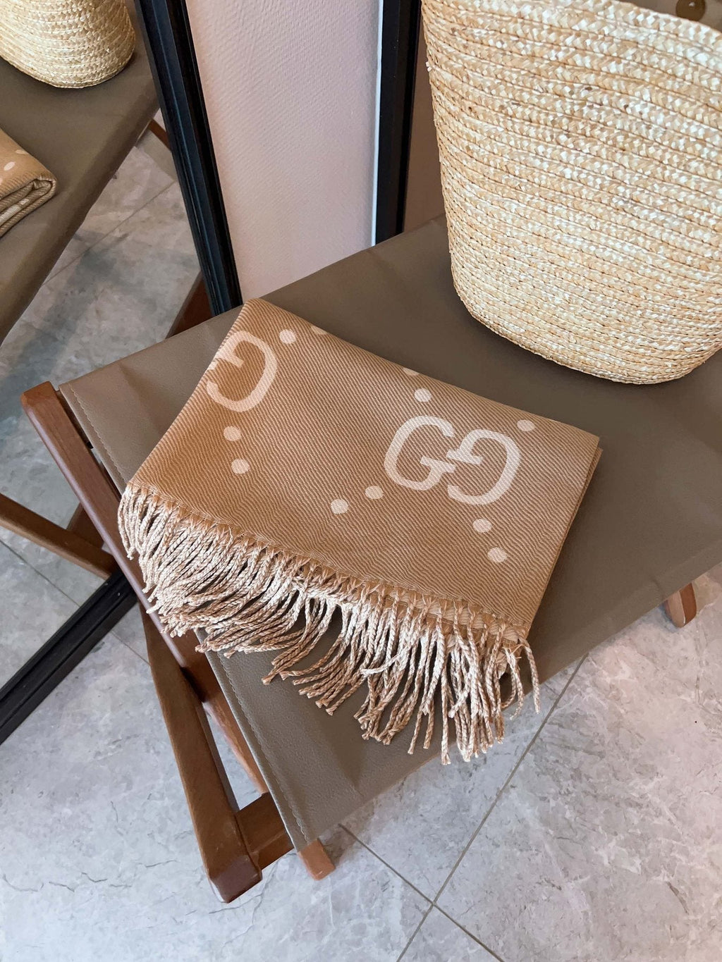 Gucci Camel Brown and Ivory Fringed Scarf — detail