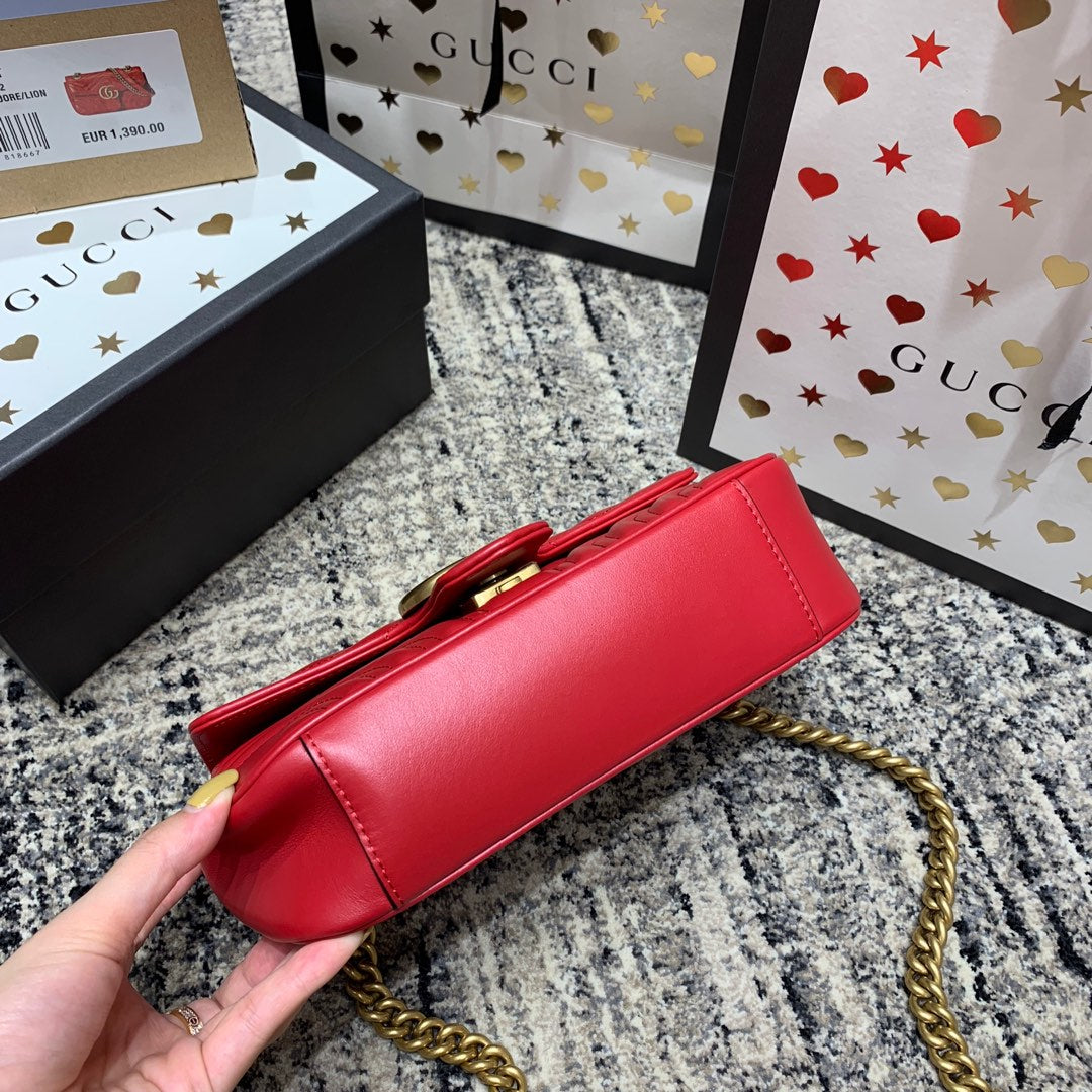 Gucci Marmont 22cm Red Calfskin Gold Hardware Bag